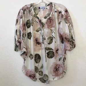 Jennifer Lopez floral cream blouse ladies M